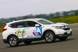 CR-V荣获多项冠军，为“机油门”打个翻身仗，2019款销售在即图片