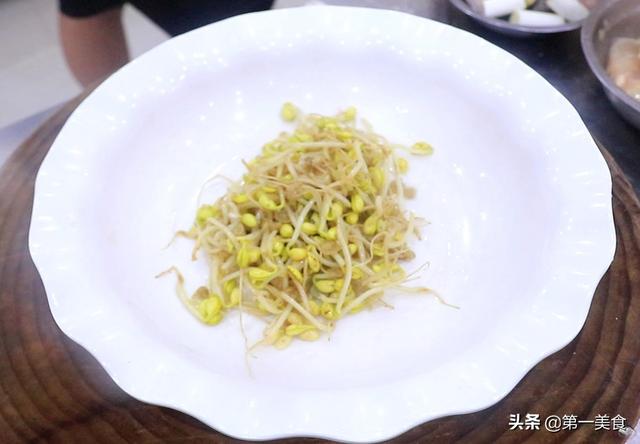 草鱼怎么做好吃又简单的家常做法 2026年水煮草鱼怎么做好吃又简单的家