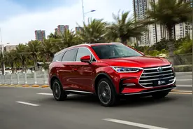 别只盯着加速，高效王道！试驾比亚迪唐DM-i图片