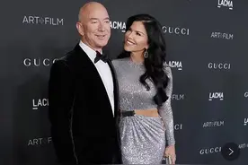 巨富贝索斯女友太励志 其貌不扬却是“大款收割机”活成富婆标杆图片