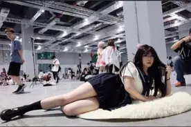 上海JK女孩事件已走法律程序，面对网暴，JK女孩教科书般教学图片