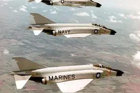 1954年解放军击落民航客机事件，遭美军报复，两架战斗机被击落图片