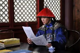 蓝盈莹尊称他“老师”，张佳宁叫他“舅舅”，45岁帅气依旧图片