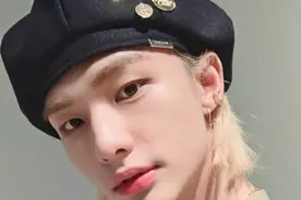 男爱豆被指营业过度，每天和粉丝聊“半身浴洗澡”，令网友反感图片