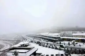 榆中北山雪 文/岳兴汉图片