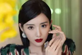 娱乐圈中有三位名叫“晓彤”的明星，你最喜欢的是哪位呢？图片