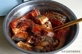 腌咸鱼时，试试这么腌，咸香入味还更易储存，吃一次念念不忘图片