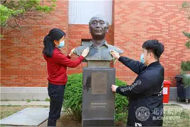 北京现代音乐研修学院师生清明追思缅怀先师赵力士图片