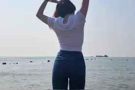 小说：我发现同事嫂子的秘密，不料她竟曲解我的意图，当场惊呆眼图片