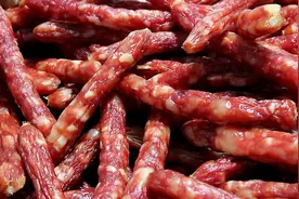 网售自制腊肠遭十倍索赔“土味儿”怎样卖才理直气壮？图片