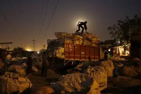 城市拾荒产业：1980年代，3年赚到百万身家，如今走向谢幕图片