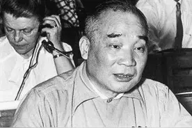 计划生育“鼻祖”马寅初，可他却娶了2位妻子，生养8个孩子图片