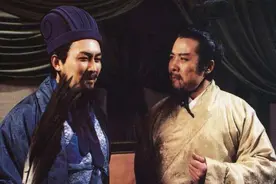 诸葛亮认为必须占荆州，庞统却说荆州要不得，两人水平立见高下图片