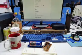 买电脑，显示器越大越好？4名程序员现身说法图片