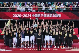 曝广东男篮夺冠奖金高达6000万，曾繁日力压易建联，3人或超600万图片