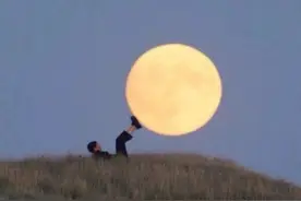 适合熬夜发朋友圈的文案图片