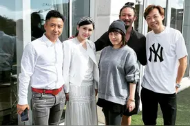 何超仪夫妇别墅设宴，十五菜一汤，17年前出嫁赌王送两千万嫁妆图片