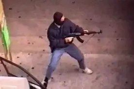 贼王叶继欢：装病逃狱，手持冲锋枪与警方对射，17年监狱死于肺癌图片