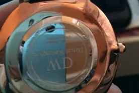 dw手表生锈了怎么清理图片