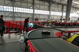 “排面”！郑州一快递小哥开奥迪A6送出第一单：给尾款人不一样的专宠图片