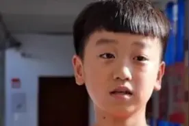 “我爸一个月200万轻轻松松”，小学生看似在炫富，却不讨人厌图片