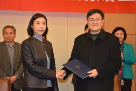 杭州女首富诞生，十几岁打工认识老公，一起创业赚百亿老公却去世图片