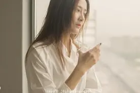 小说：20岁妙龄少女，竟然喜欢曹操图片