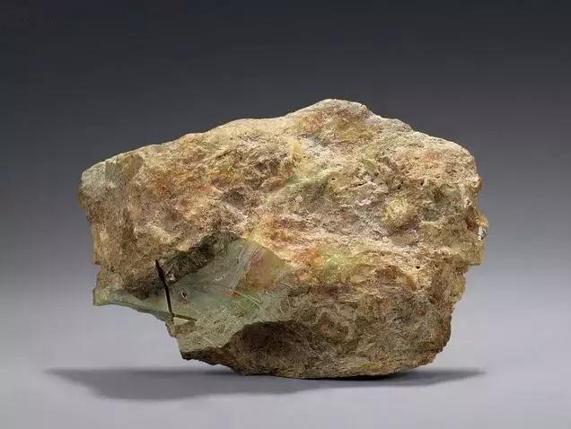 天然黄焦胶花水晶 2026年黄胶花水晶是什么