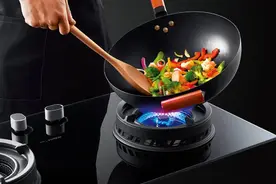 环保专家建议，农村停用柴火改用天燃气这样的做法可行吗？图片