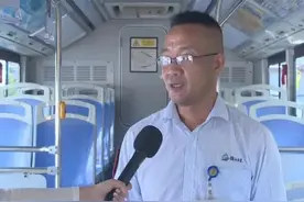 江苏镇江：聋哑女乘客坐过站，结局好暖！图片