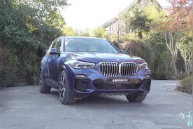车若初见：激光大灯都标配？啥家庭啊？试驾全新BMW X5