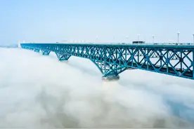 红色档案 | 南京长江大桥：一桥飞架南北，天堑变通途图片