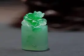 珠宝的价值图片