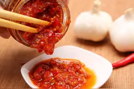 全国“最火”5大辣椒酱，老干妈仅排第3，第1名实至名归！图片