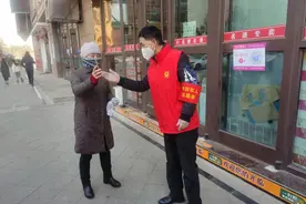 临洮街街道：“三频共振”奏响疫情防控“快递四部曲”宣传乐章图片