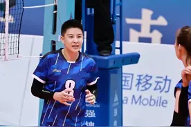 36岁女排名将宣布退役，国内赛场遗憾一生无冠，一神技从此绝迹图片