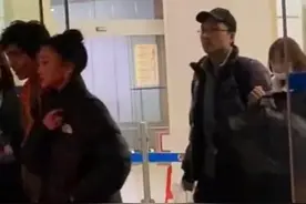 娱记曝陈坤周迅或将闪婚，正找婚礼主持？并曝王祖贤未嫁齐秦原因图片