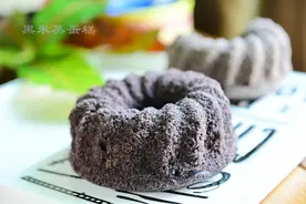 黑米粉做出来的蒸蛋糕，营养好味道好，没有烤箱也能做图片