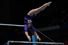 体操女团决赛上演“奥运对决”广东队蝉联冠军图片