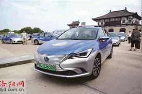洛阳首批100台新能源纯电动巡游出租车投用 计价标准暂一样图片