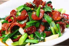 灌香肠时，1斤肉究竟放多少盐？现在终于知道了，以前一直放错了图片