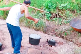 重庆“地火村”，田间几个小洞昼夜不停喷火，60年不灭图片