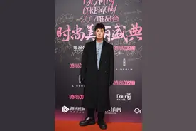 潘玮柏万年不变的“飞机头”，可谓是一直引领着时尚潮流图片