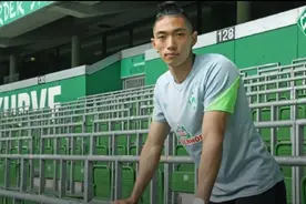 中午12点！韩国足球传来喜讯，中国足球再遭打击，球迷质疑声一片图片