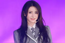别人的17岁：女团选手金子涵旧时走秀照片，无法相信的美图片