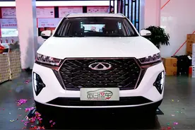 车厢变时尚 数字体验更丰富 引入48V和驾驶辅助 瑞虎7 PLUS实拍简评图片