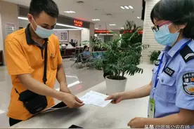 从“往返跑”到“一次不跑” 湖北推行跨省户口迁移网上办图片