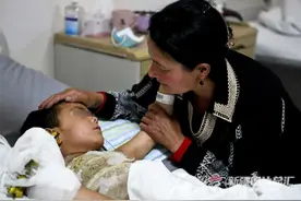 1400公里陆空接力，和田断臂男孩重获新生——“生活在这样的国家，太幸福了”图片