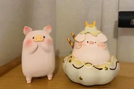 30元盲盒里有啥？包装盒还没拆开就脱落，客服：我们也不知道商品什么样子图片