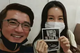 48岁安在旭近况曝光，其妻已怀二胎，一代韩流鼻祖成了超级奶爸图片